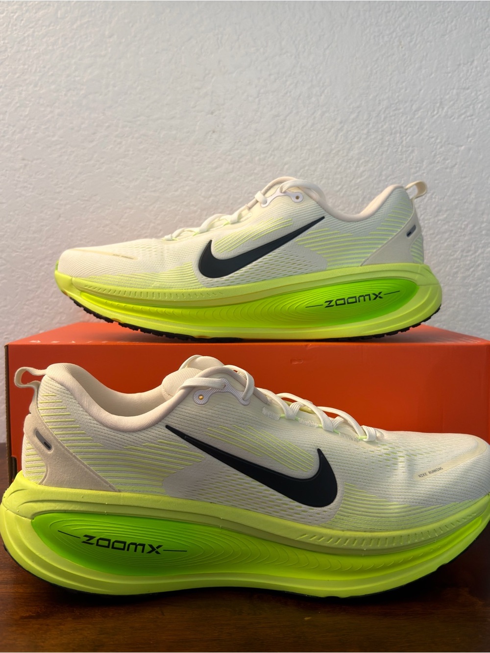 Nike Vomero 18 'White Electric Green Volt' HM6803-100 Size 15